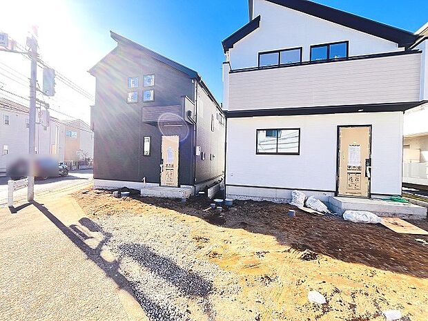 現在建物を建築中です、建築中の物件については現地確認の他、同施工会社の完成施工例のご案内、担当者のプレゼンテーションにてご検討ください。適切なご検討の方法をご説明させて頂きます。 