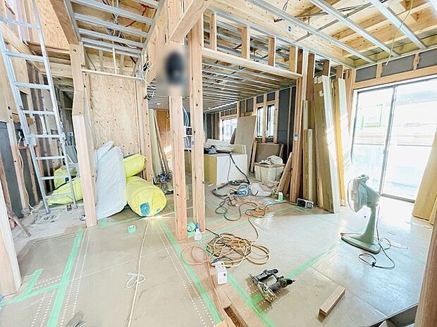 現地のご見学予約もスタートしました。周辺で売りに出ている物件も沢山御座います。まとめてご見学ができますのでお気軽にお申しつけください。