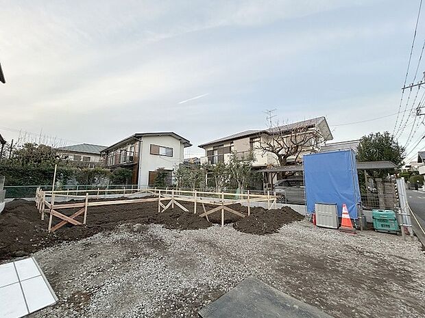 周辺のエリアで他にも沢山売りに出ている物件があります。インターネット掲載前の情報などもありますのでお気軽にお問合せください。まとめてご見学できます。