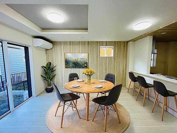 本画像はCGで作成しており、実際に現地に家具は置かれておりません。また、価格に家具は含まれておりません。