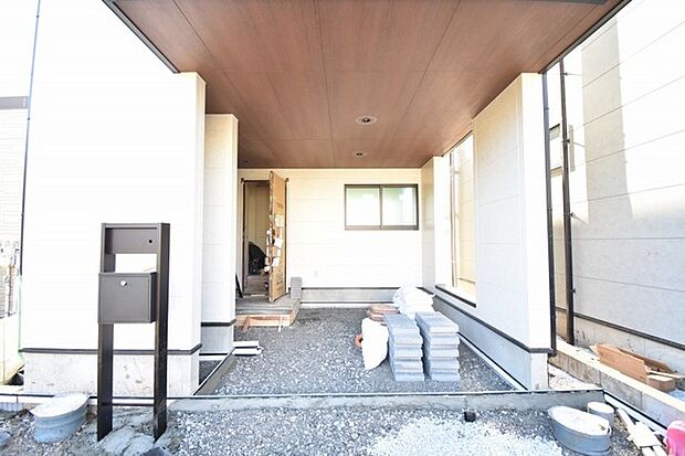 周辺のエリアで他にも沢山売りに出ている物件があります。インターネット掲載前の情報などもありますのでお気軽にお問合せください。まとめてご見学できます。 