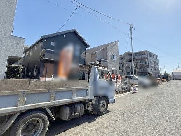 周辺のエリアで他にも沢山売りに出ている物件があります。インターネット掲載前の情報などもありますのでお気軽にお問合せください。まとめてご見学できます。 