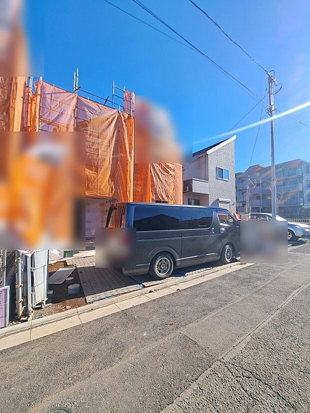 現在建物を建築中です、建築中の物件については現地確認の他、同施工会社の完成施工例のご案内、担当者のプレゼンテーションにてご検討ください。適切なご検討の方法をご説明させて頂きます。