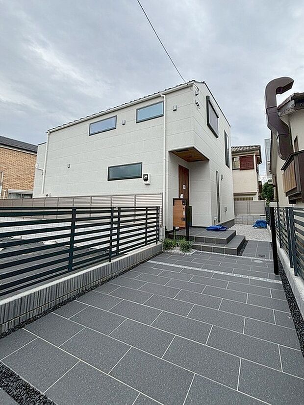 建物が完成しましたので室内のご見学予約スタート。当日のご見学予約も大歓迎です。お気軽にご連絡ください。他にもインターネットに掲載していない情報も沢山ありますので、比較で併せてご見学ができます。