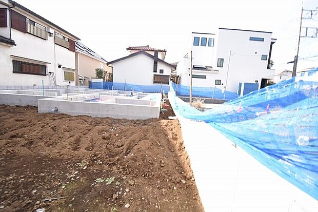 現地のご見学予約もスタートしました。周辺で売りに出ている物件も沢山御座います。まとめてご見学ができますのでお気軽にお申しつけください。 