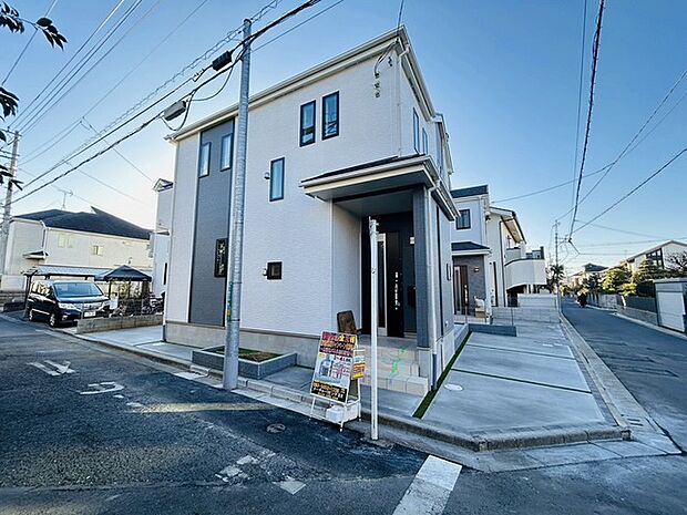 建物が完成しましたので室内のご見学予約スタート。当日のご見学予約も大歓迎です。お気軽にご連絡ください。他にもインターネットに掲載していない情報も沢山ありますので、比較で併せてご見学ができます。 