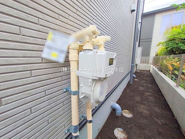 周辺のエリアで他にも沢山売りに出ている物件があります。インターネット掲載前の情報などもありますのでお気軽にお問合せください。まとめてご見学できます。