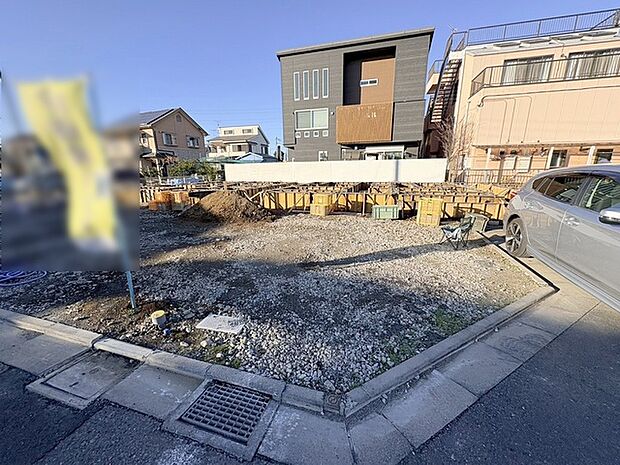 周辺のエリアで他にも沢山売りに出ている物件があります。インターネット掲載前の情報などもありますのでお気軽にお問合せください。まとめてご見学できます。 