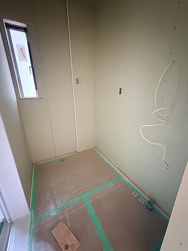 現地のご見学予約もスタートしました。周辺で売りに出ている物件も沢山御座います。まとめてご見学ができますのでお気軽にお申しつけください。