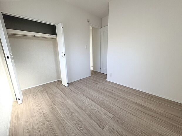 クローゼットなど収納も豊富なお家です。
