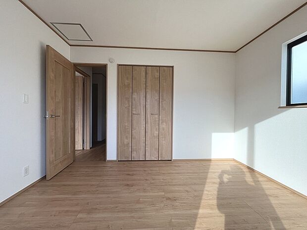 周辺のエリアで他にも沢山売りに出ている物件があります。インターネット掲載前の情報などもありますのでお気軽にお問合せください。まとめてご見学できます。 