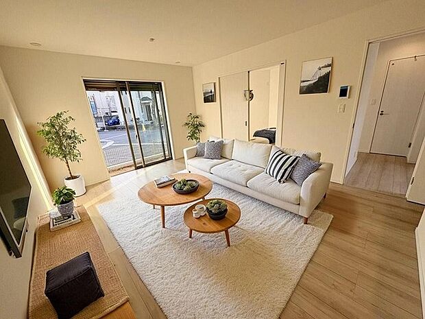 本画像はCGで作成しており、実際に現地に家具は置かれておりません。また、価格に家具は含まれておりません。