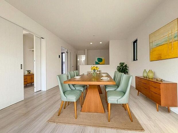 本画像はCGで作成しており、実際に現地に家具は置かれておりません。また、価格に家具は含まれておりません。 