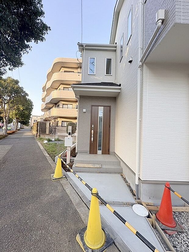 周辺のエリアで他にも沢山売りに出ている物件があります。インターネット掲載前の情報などもありますのでお気軽にお問合せください。まとめてご見学できます。