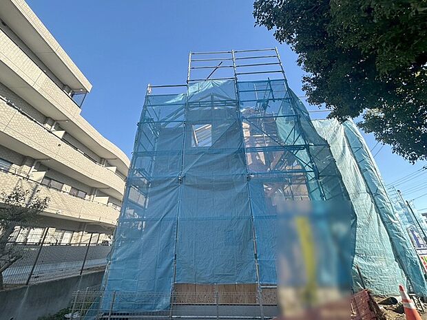 周辺のエリアで他にも沢山売りに出ている物件があります。インターネット掲載前の情報などもありますのでお気軽にお問合せください。まとめてご見学できます。 