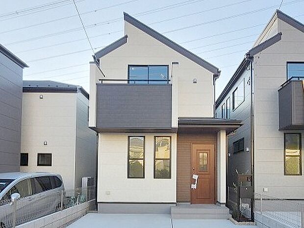 建物が完成しましたので室内のご見学予約スタート。当日のご見学予約も大歓迎です。お気軽にご連絡ください。他にもインターネットに掲載していない情報も沢山ありますので、比較で併せてご見学ができます。 