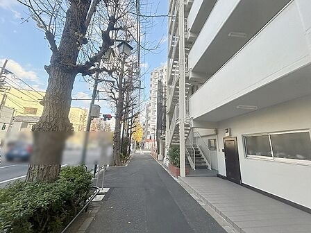 現地のご見学予約もスタートしました。周辺で売りに出ている物件も沢山御座います。まとめてご見学ができますのでお気軽にお申しつけください。