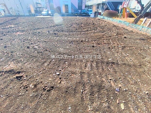 現在建物を建築中です、建築中の物件については現地確認の他、同施工会社の完成施工例のご案内、担当者のプレゼンテーションにてご検討ください。適切なご検討の方法をご説明させて頂きます。