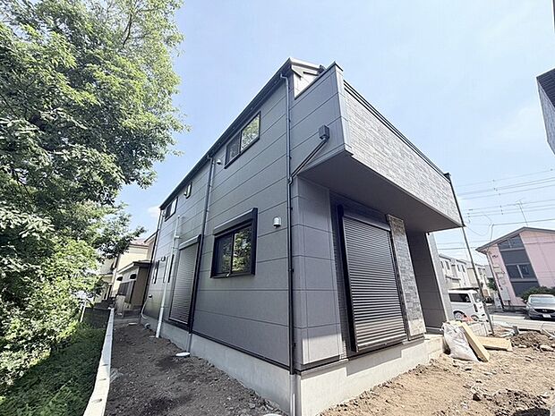 現地のご見学予約もスタートしました。周辺で売りに出ている物件も沢山御座います。まとめてご見学ができますのでお気軽にお申しつけください。