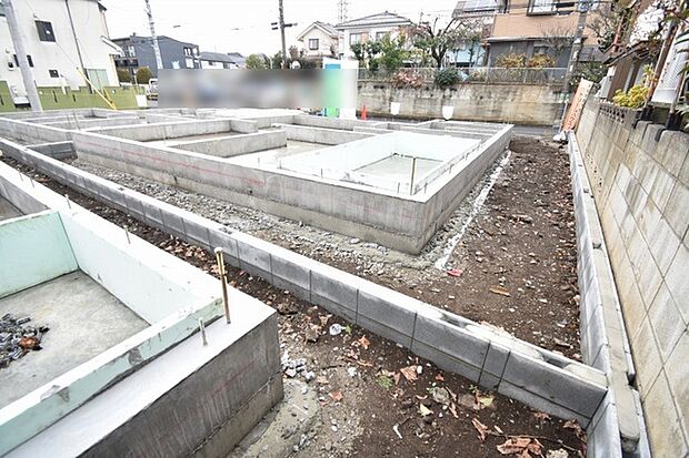 現地のご見学予約もスタートしました。周辺で売りに出ている物件も沢山御座います。まとめてご見学ができますのでお気軽にお申しつけください。