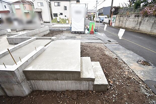 周辺のエリアで他にも沢山売りに出ている物件があります。インターネット掲載前の情報などもありますのでお気軽にお問合せください。まとめてご見学できます。