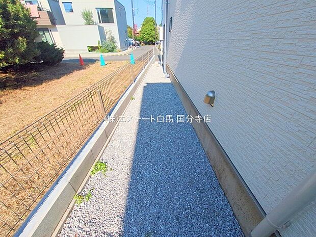 現地のご見学予約もスタートしました。周辺で売りに出ている物件も沢山御座います。まとめてご見学ができますのでお気軽にお申しつけください。