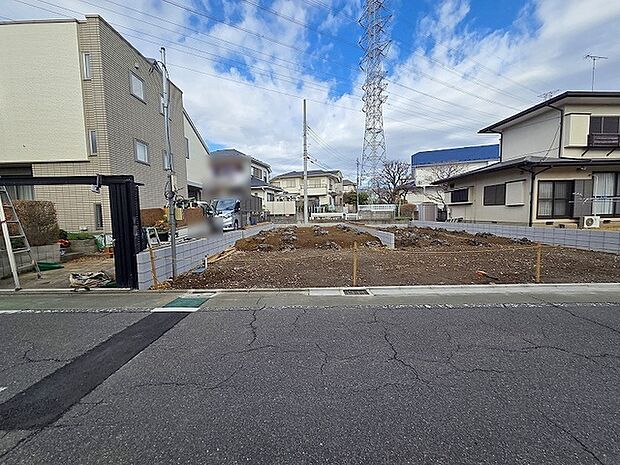 現在建物を建築中です、建築中の物件については現地確認の他、同施工会社の完成施工例のご案内、担当者のプレゼンテーションにてご検討ください。適切なご検討の方法をご説明させて頂きます。 