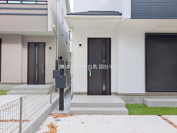 周辺のエリアで他にも沢山売りに出ている物件があります。インターネット掲載前の情報などもありますのでお気軽にお問合せください。まとめてご見学できます。 