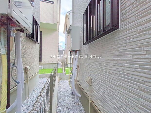 周辺のエリアで他にも沢山売りに出ている物件があります。インターネット掲載前の情報などもありますのでお気軽にお問合せください。まとめてご見学できます。