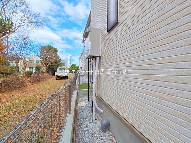 周辺のエリアで他にも沢山売りに出ている物件があります。インターネット掲載前の情報などもありますのでお気軽にお問合せください。まとめてご見学できます。 