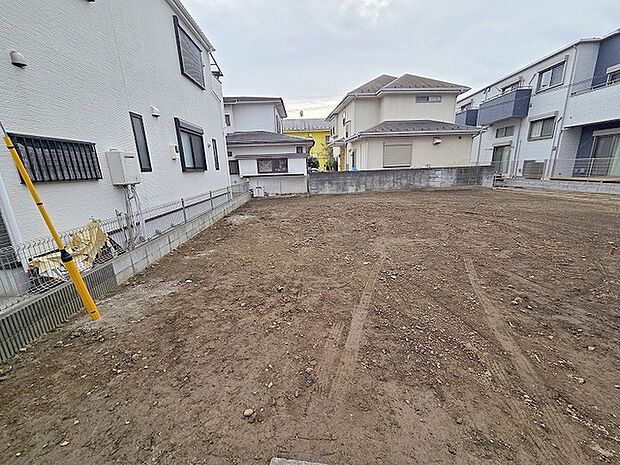 現地のご見学予約もスタートしました。周辺で売りに出ている物件も沢山御座います。まとめてご見学ができますのでお気軽にお申しつけください。