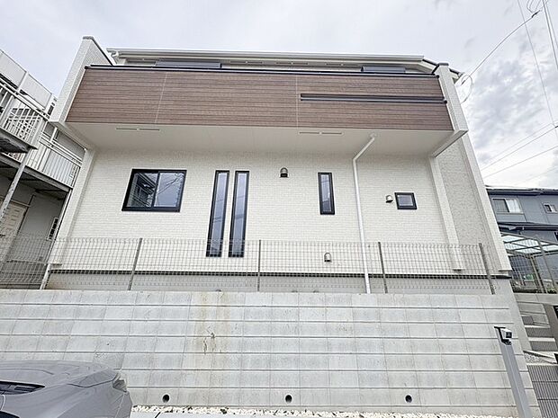 周辺のエリアで他にも沢山売りに出ている物件があります。インターネット掲載前の情報などもありますのでお気軽にお問合せください。まとめてご見学できます。