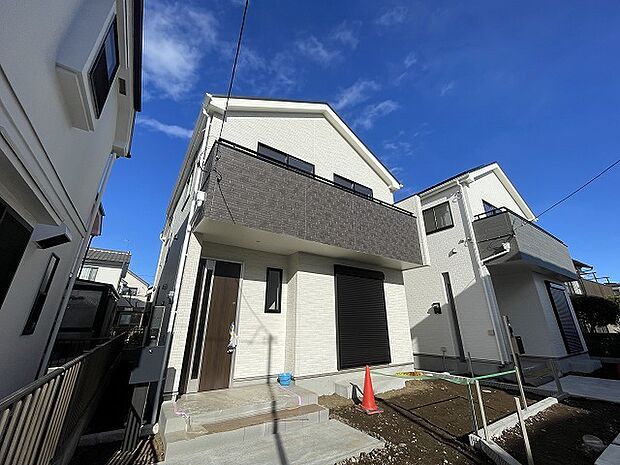 建物が完成しましたので室内のご見学予約スタート。当日のご見学予約も大歓迎です。お気軽にご連絡ください。他にもインターネットに掲載していない情報も沢山ありますので、比較で併せてご見学ができます。 