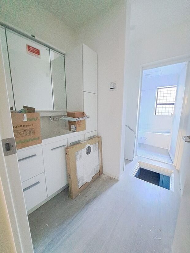 使いやすいタイプの洗面化粧台のあるランドリースペース