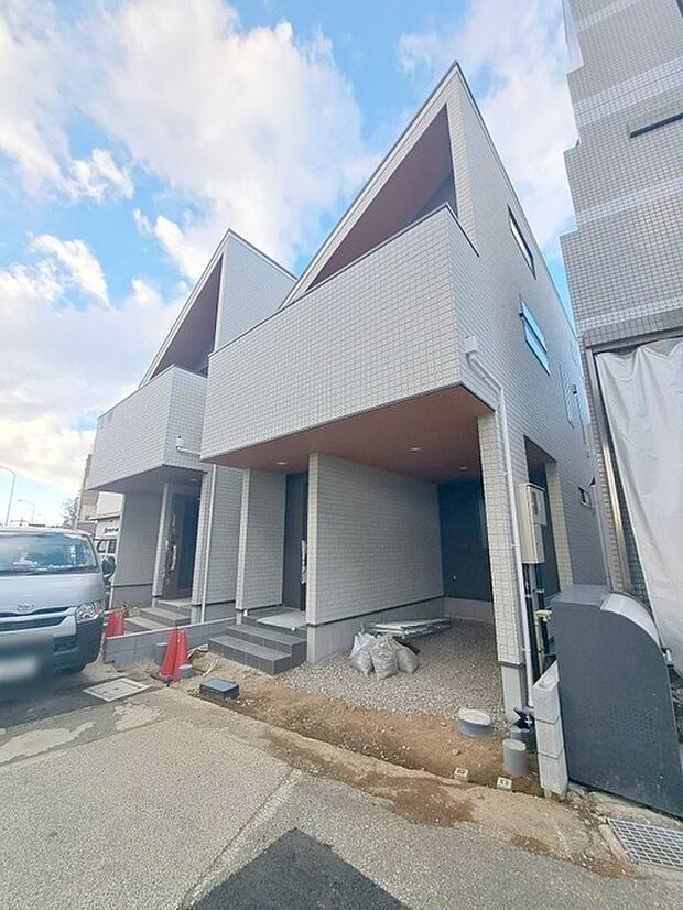 建物が完成しましたので室内のご見学予約スタート。当日のご見学予約も大歓迎です。お気軽にご連絡ください。他にもインターネットに掲載していない情報も沢山ありますので、比較で併せてご見学ができます。 