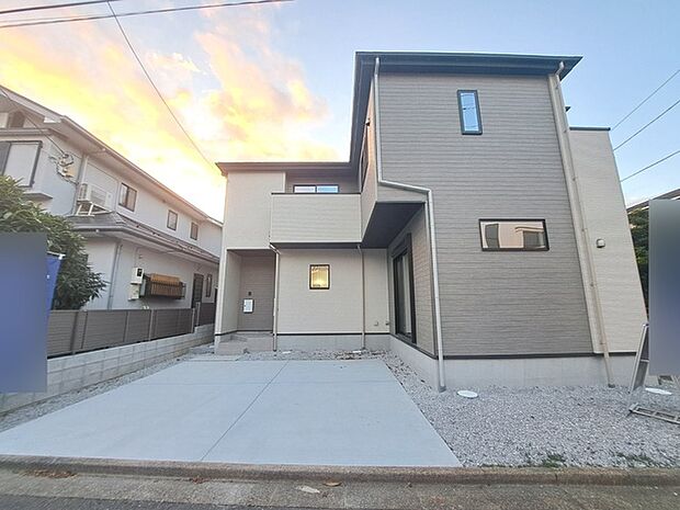 周辺のエリアで他にも沢山売りに出ている物件があります。インターネット掲載前の情報などもありますのでお気軽にお問合せください。まとめてご見学できます。