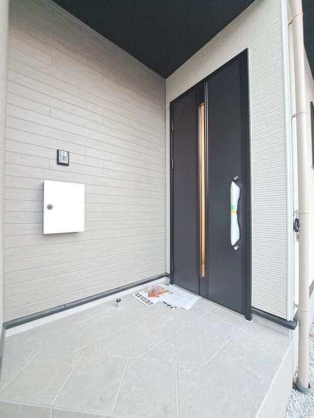 周辺のエリアで他にも沢山売りに出ている物件があります。インターネット掲載前の情報などもありますのでお気軽にお問合せください。まとめてご見学できます。