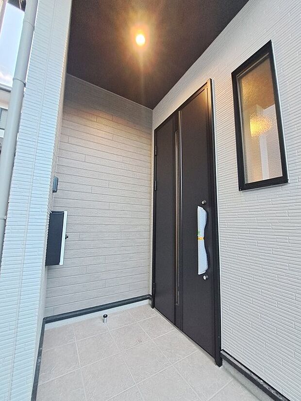 周辺のエリアで他にも沢山売りに出ている物件があります。インターネット掲載前の情報などもありますのでお気軽にお問合せください。まとめてご見学できます。 