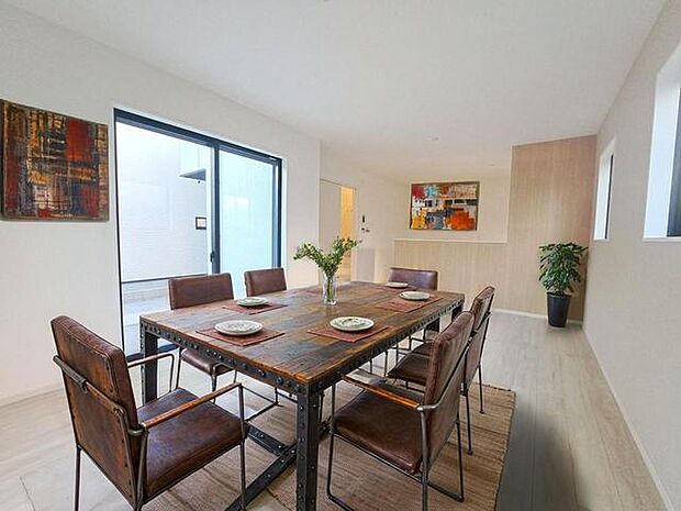 本画像はCGで作成しており、実際に現地に家具は置かれておりません。また、価格に家具は含まれておりません。 