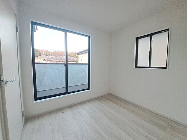 周辺のエリアで他にも沢山売りに出ている物件があります。インターネット掲載前の情報などもありますのでお気軽にお問合せください。まとめてご見学できます。