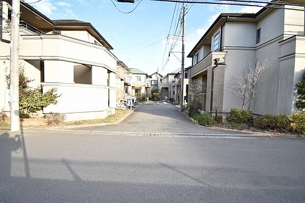 個々の優先事項や好みに基づいて考慮することが重要、 様々なライフスタイル、自分や家族にとってマッチする街並みを選ぶことが大切です。