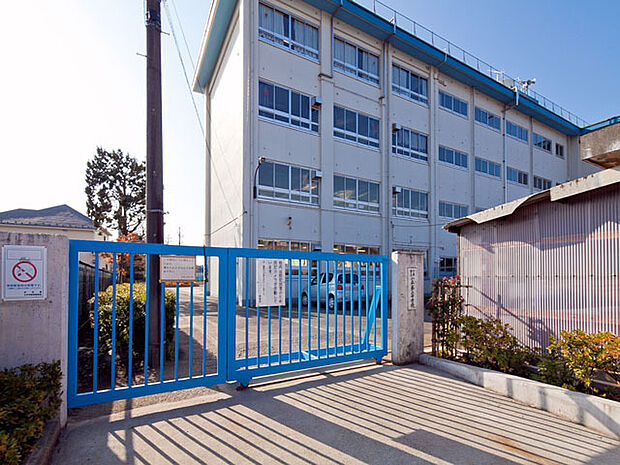 小平市立小平第六中学校(830m)