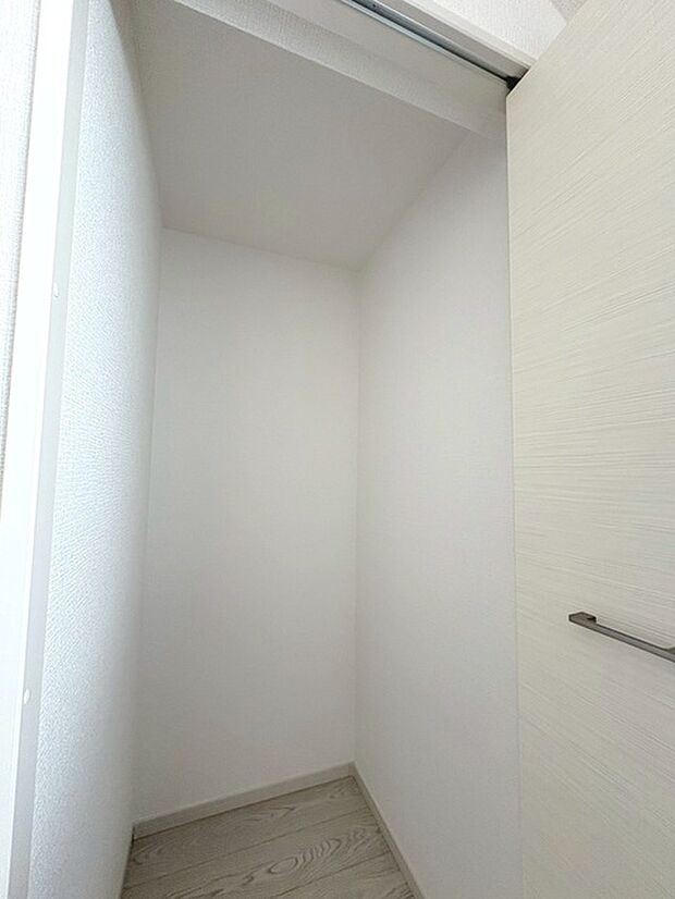 周辺のエリアで他にも沢山売りに出ている物件があります。インターネット掲載前の情報などもありますのでお気軽にお問合せください。まとめてご見学できます。