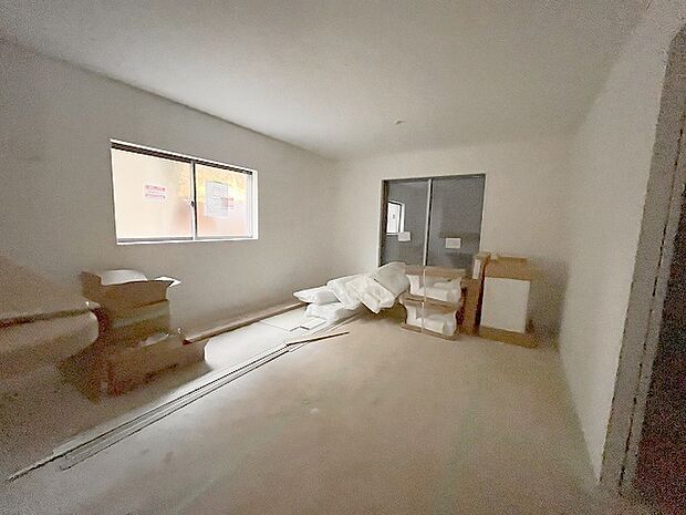 家族が一番集まる場所だから広々としつつも素敵な空間であって欲しい。みんながくつろぐリビングからキッチンまでが一つの空間のように繋がる間取り。 