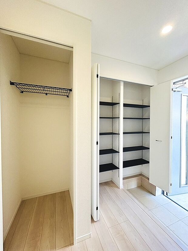 クローゼットなど収納も豊富なお家です。
