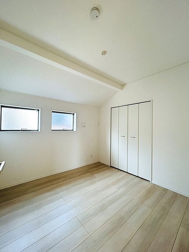 周辺のエリアで他にも沢山売りに出ている物件があります。インターネット掲載前の情報などもありますのでお気軽にお問合せください。まとめてご見学できます。