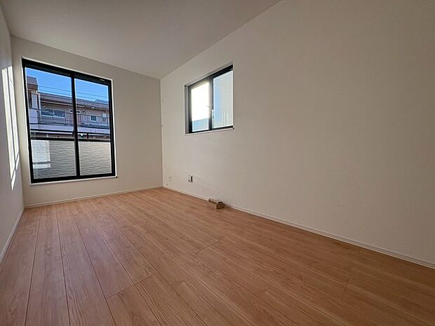 周辺のエリアで他にも沢山売りに出ている物件があります。インターネット掲載前の情報などもありますのでお気軽にお問合せください。まとめてご見学できます。