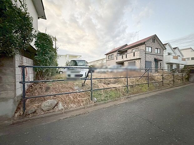 周辺のエリアで他にも沢山売りに出ている物件があります。インターネット掲載前の情報などもありますのでお気軽にお問合せください。まとめてご見学できます。