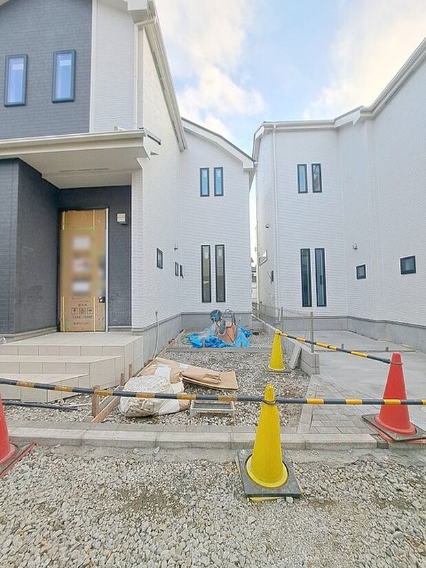 現地のご見学予約もスタートしました。周辺で売りに出ている物件も沢山御座います。まとめてご見学ができますのでお気軽にお申しつけください。