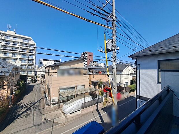 窓からの眺望です。実際に現地で眺望もご確認ください。